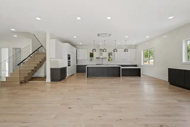 Bayou Enclave, a SCIP custom home built by Everlasting Homes in Houston, TX — photograph 19 of 23